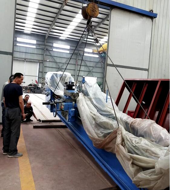 壓(ya)力機(ji)調試(shi)現場(chang)